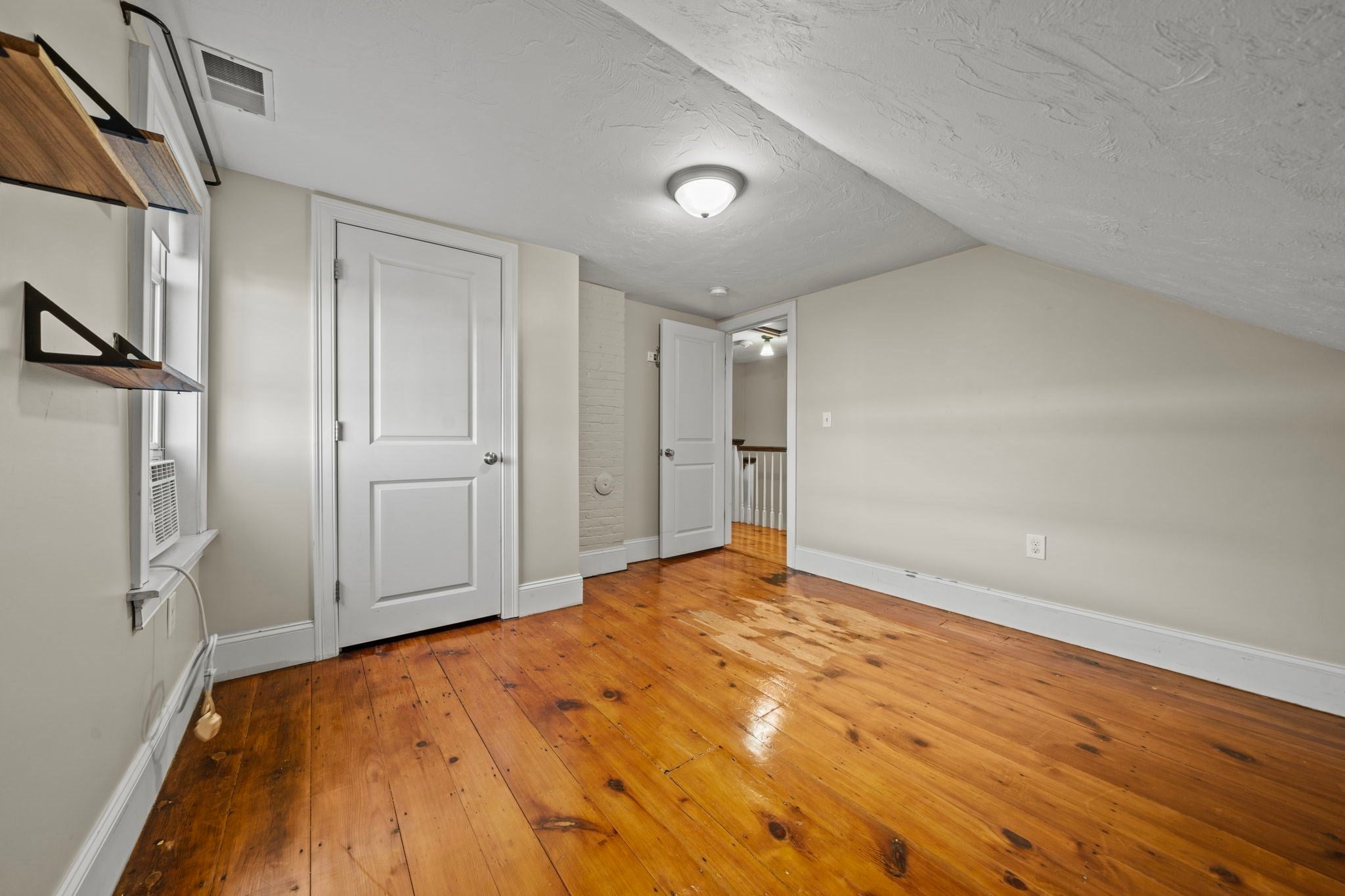 519 E 5th Street, Boston, MA, 519 E 5th Street, Boston, MA Photo #24
