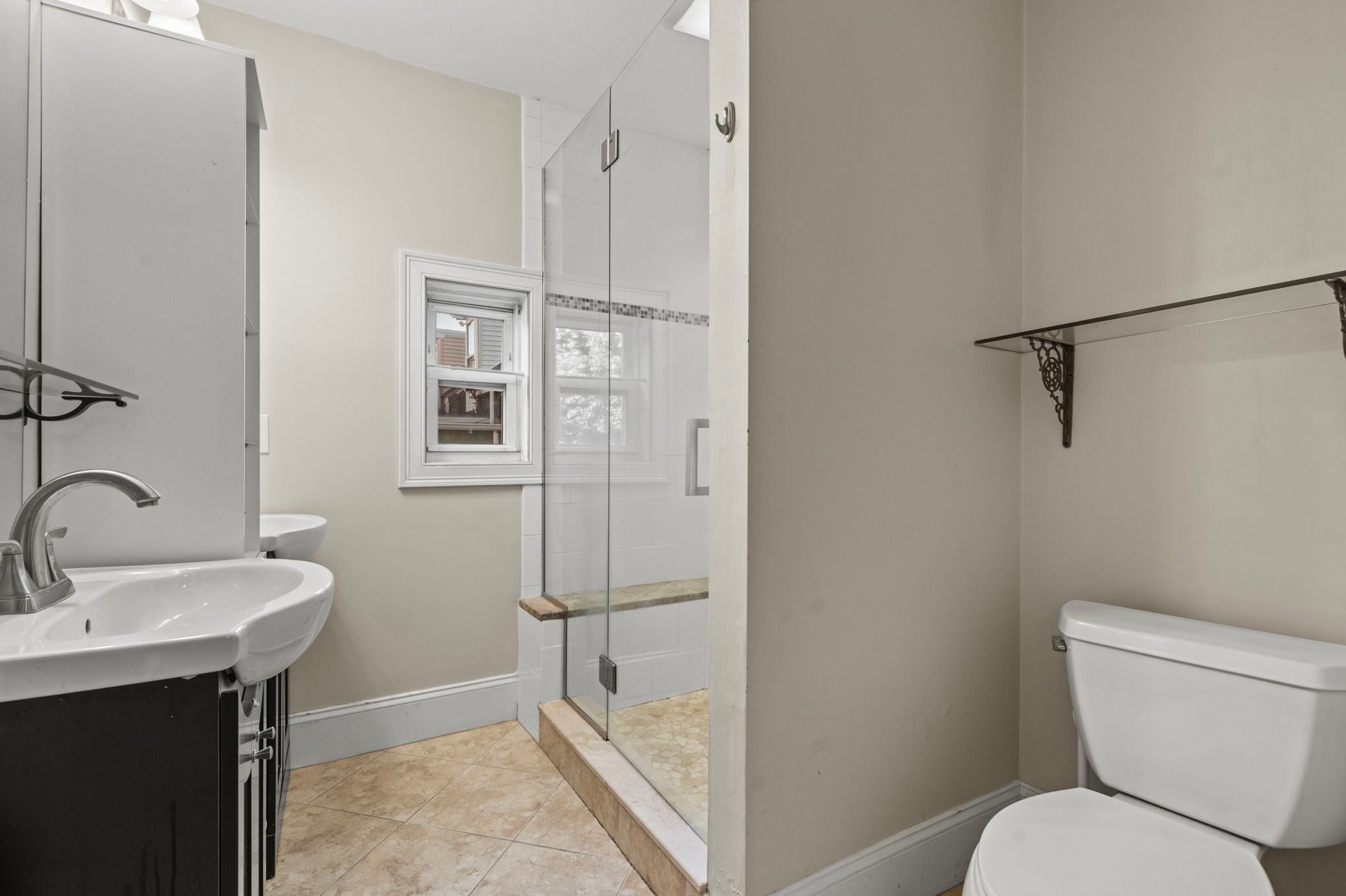 519 E 5th Street, Boston, MA, 519 E 5th Street, Boston, MA Photo #22