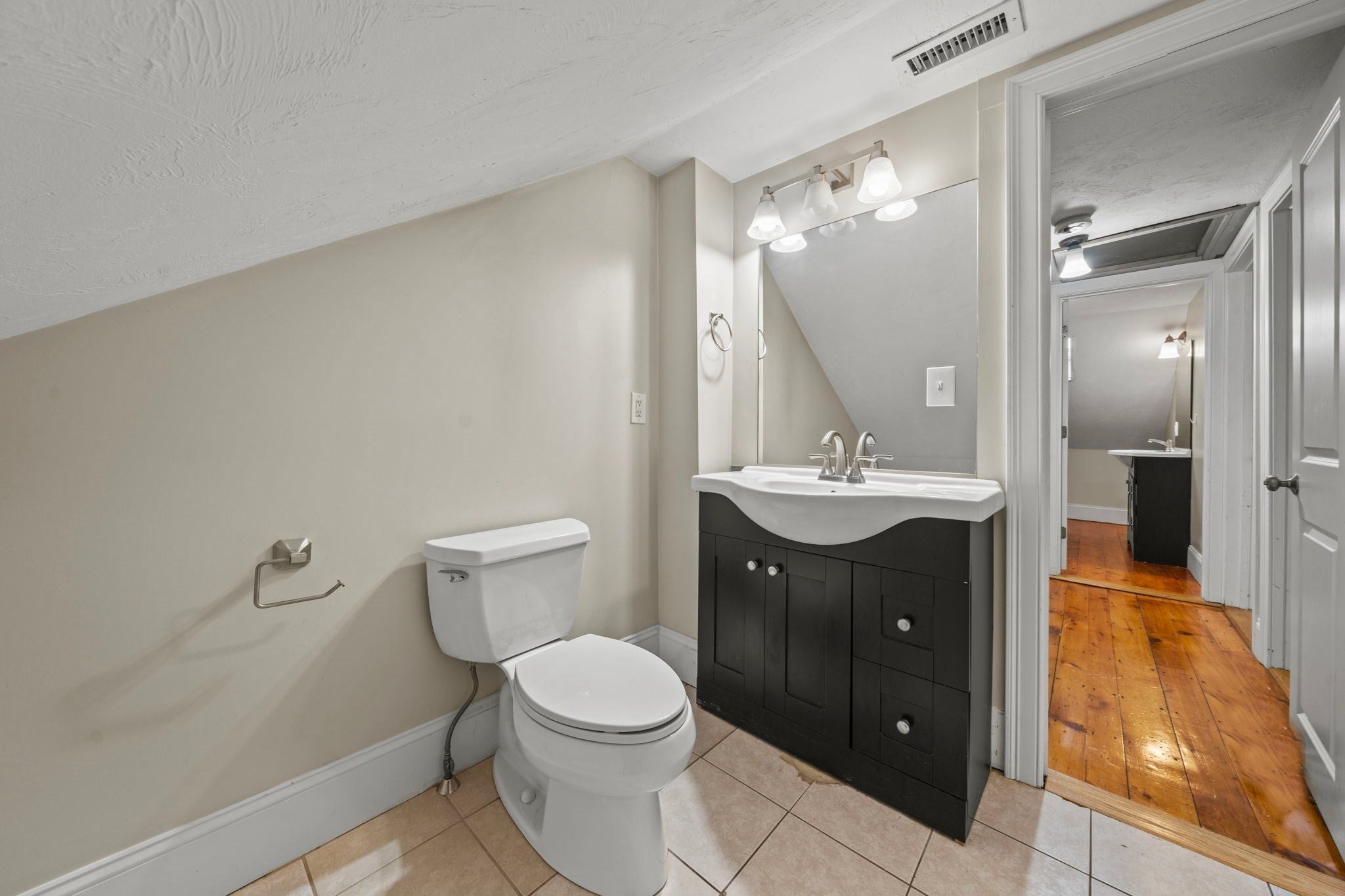 519 E 5th Street, Boston, MA, 519 E 5th Street, Boston, MA Photo #30
