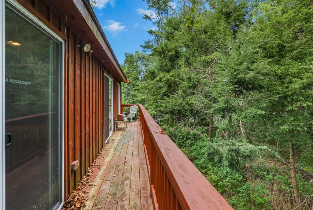 17 Crowningshield Dr