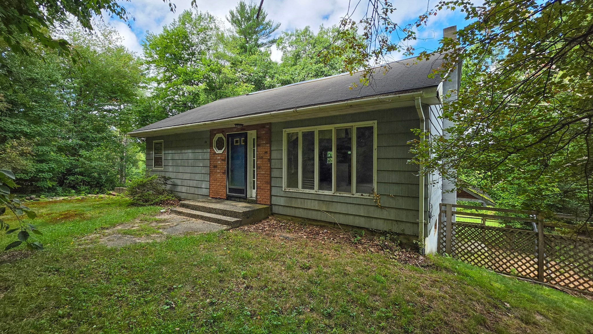 84 Stafford Holland Rd
