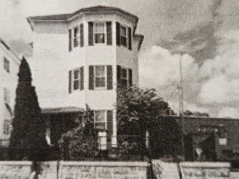 Photo of 5 Massasoit Rd #2, Worcester, MA 01604 (MLS # 73476103)