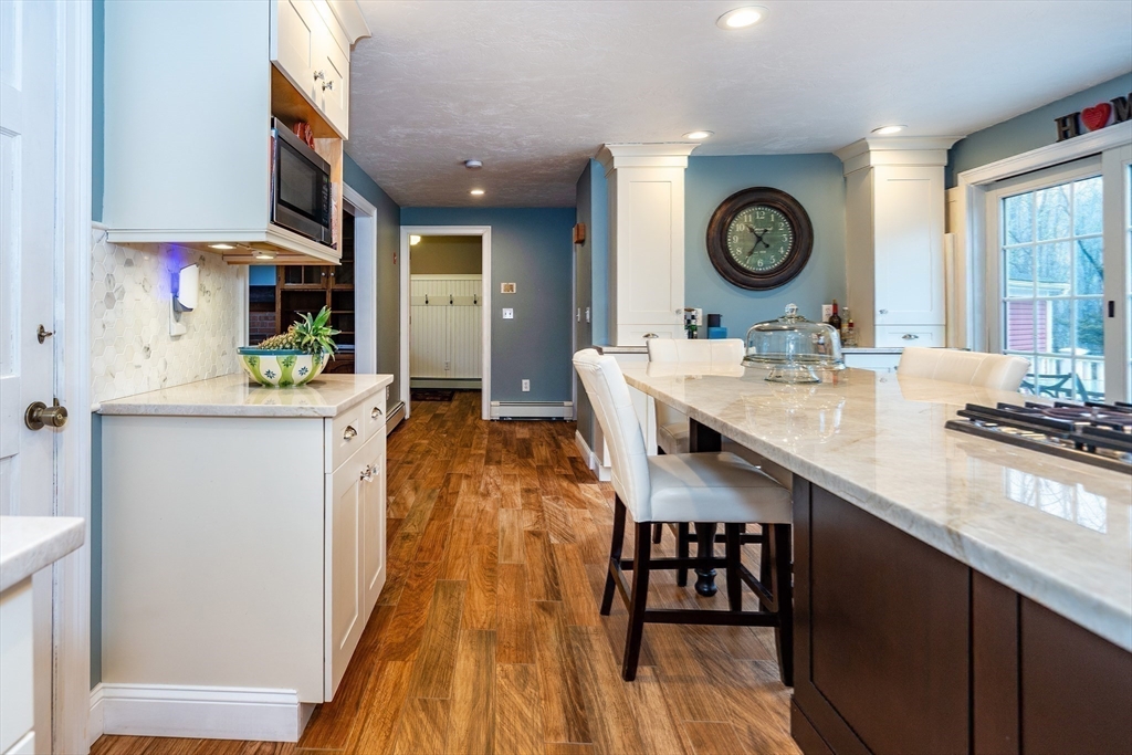 Rehoboth, Massachusetts 02769, United States, 4 Bedrooms Bedrooms, ,3 BathroomsBathrooms,Residential,Active,129785