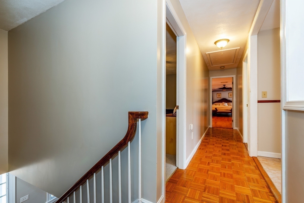 Rehoboth, Massachusetts 02769, United States, 4 Bedrooms Bedrooms, ,3 BathroomsBathrooms,Residential,Active,129785