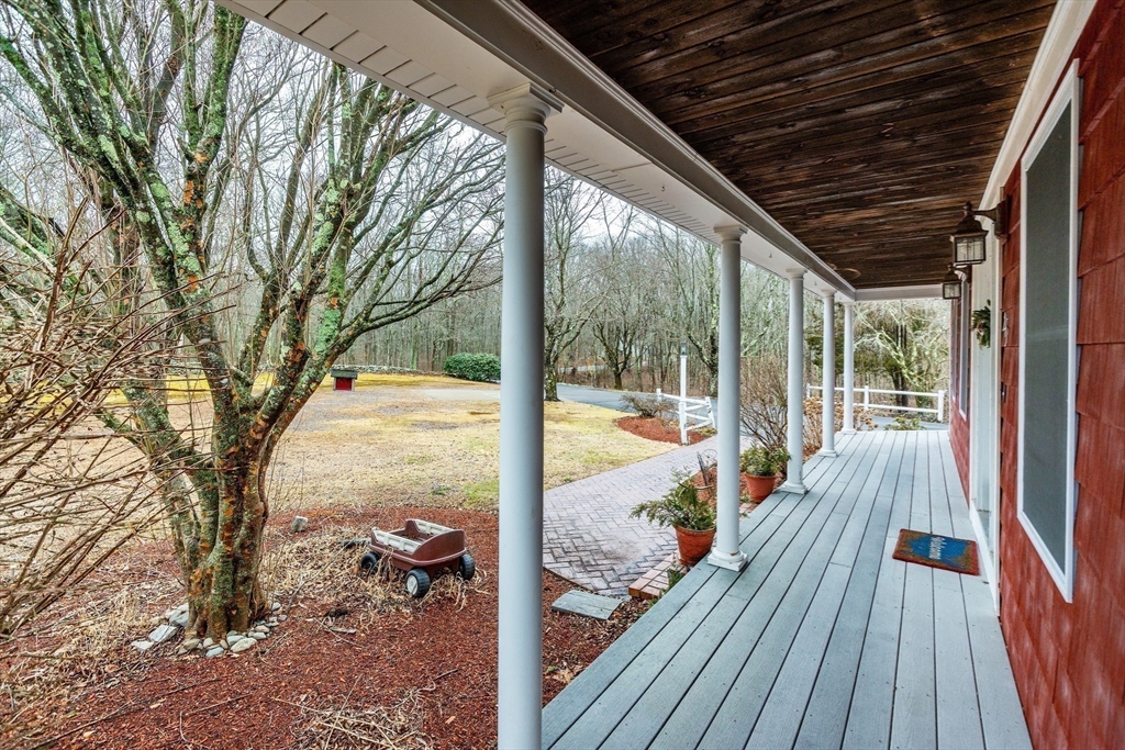 Rehoboth, Massachusetts 02769, United States, 4 Bedrooms Bedrooms, ,3 BathroomsBathrooms,Residential,Active,129785