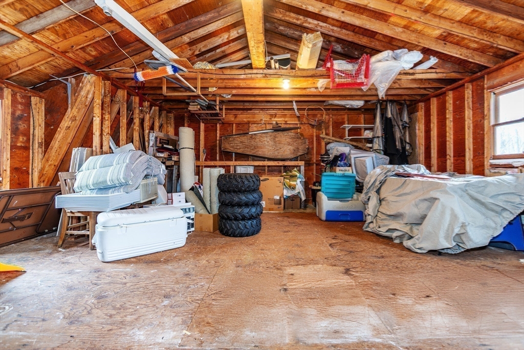 Rehoboth, Massachusetts 02769, United States, 4 Bedrooms Bedrooms, ,3 BathroomsBathrooms,Residential,Active,129785