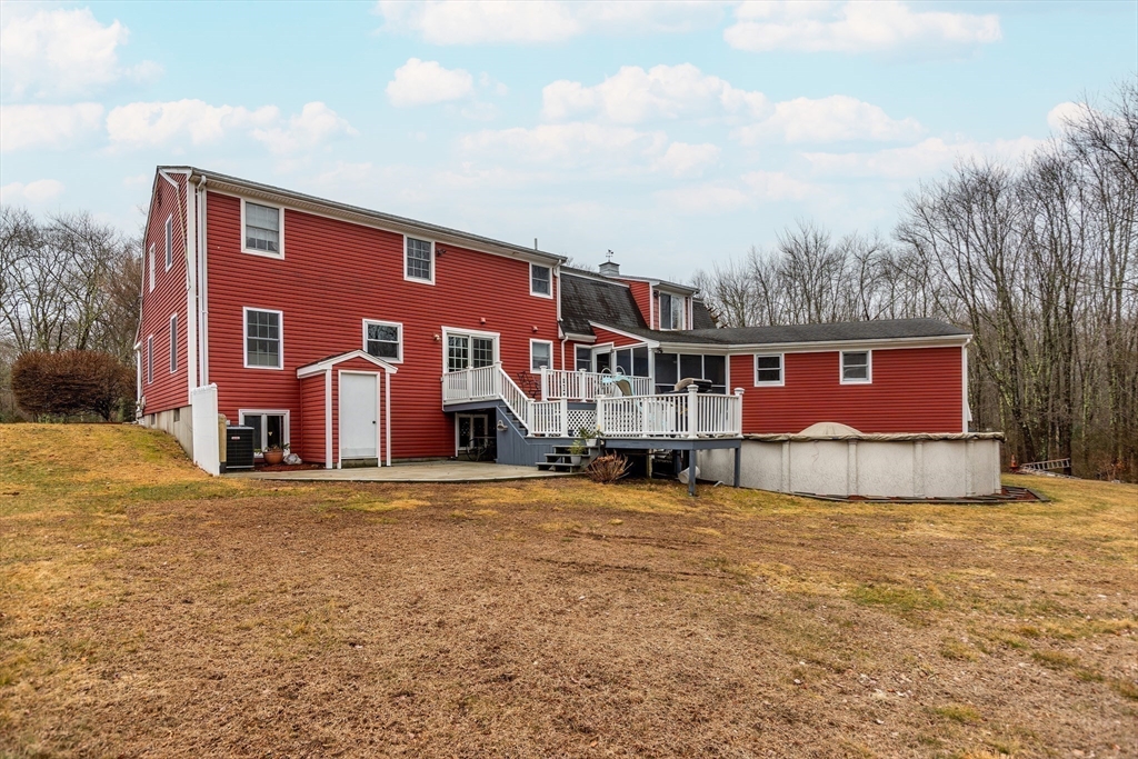 Rehoboth, Massachusetts 02769, United States, 4 Bedrooms Bedrooms, ,3 BathroomsBathrooms,Residential,Active,129785