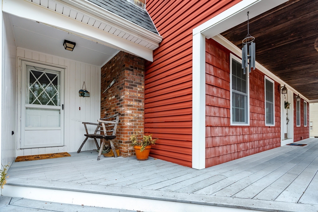 Rehoboth, Massachusetts 02769, United States, 4 Bedrooms Bedrooms, ,3 BathroomsBathrooms,Residential,Active,129785