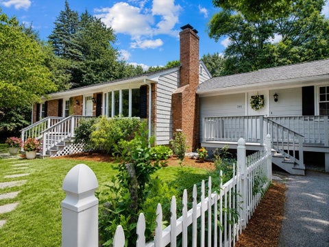 Photo of 344 Old Post Rd, North Attleboro, MA 02760 (MLS # 73545647)