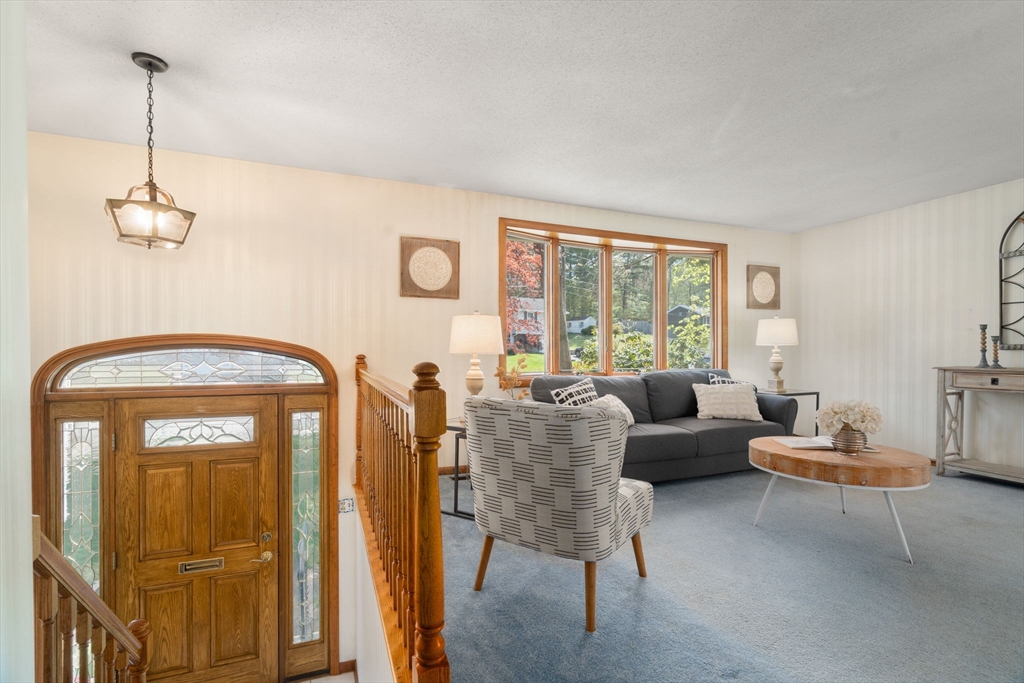 10 Brookbridge Rd