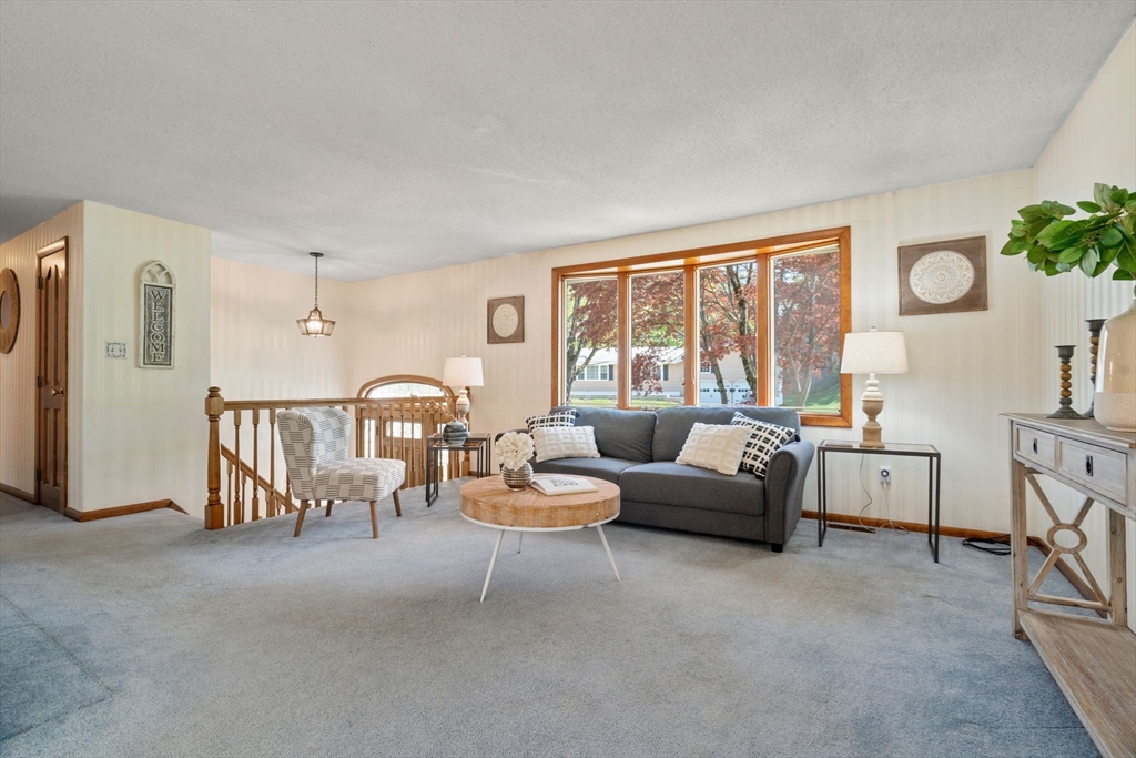 10 Brookbridge Rd