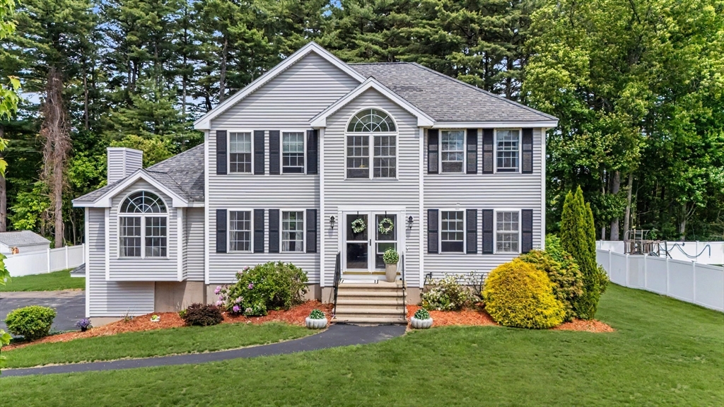 72 Heritage Rd