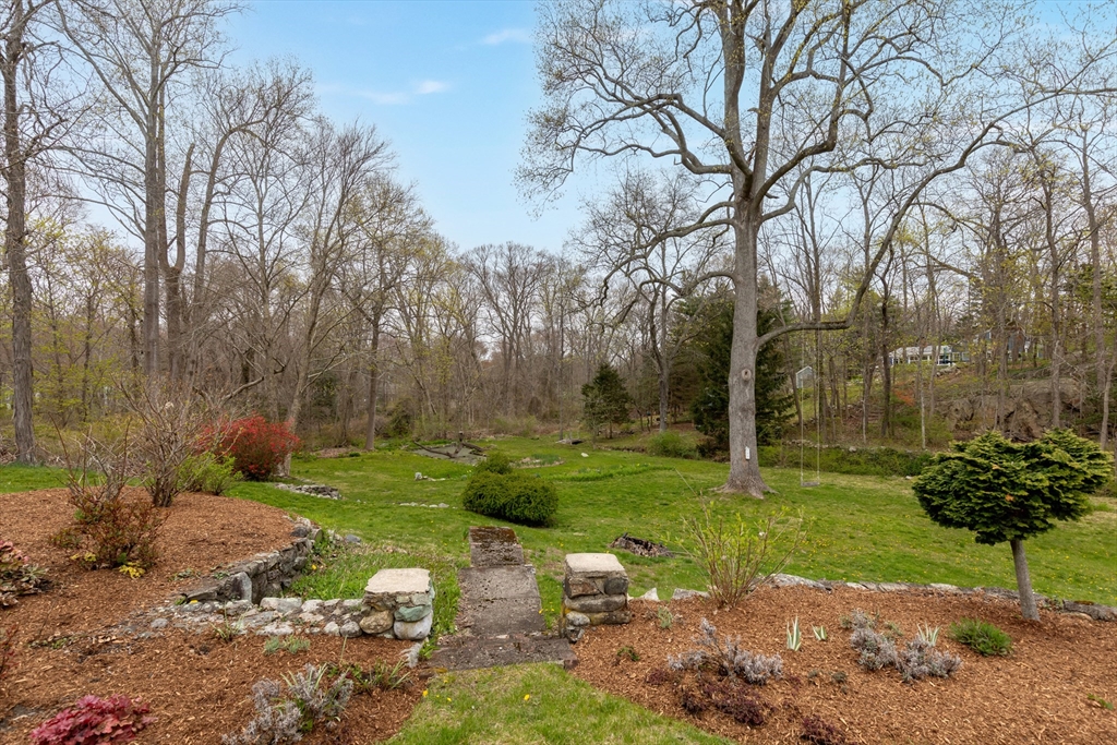 684 Country Way