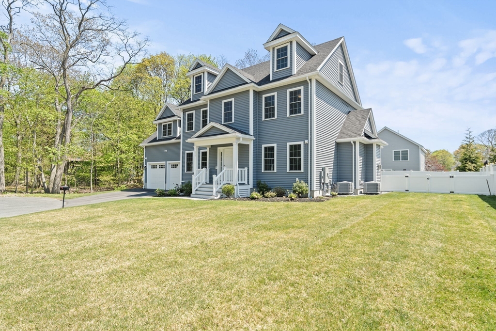 Click for 116 Livingstone Ave, Beverly, MA slideshow