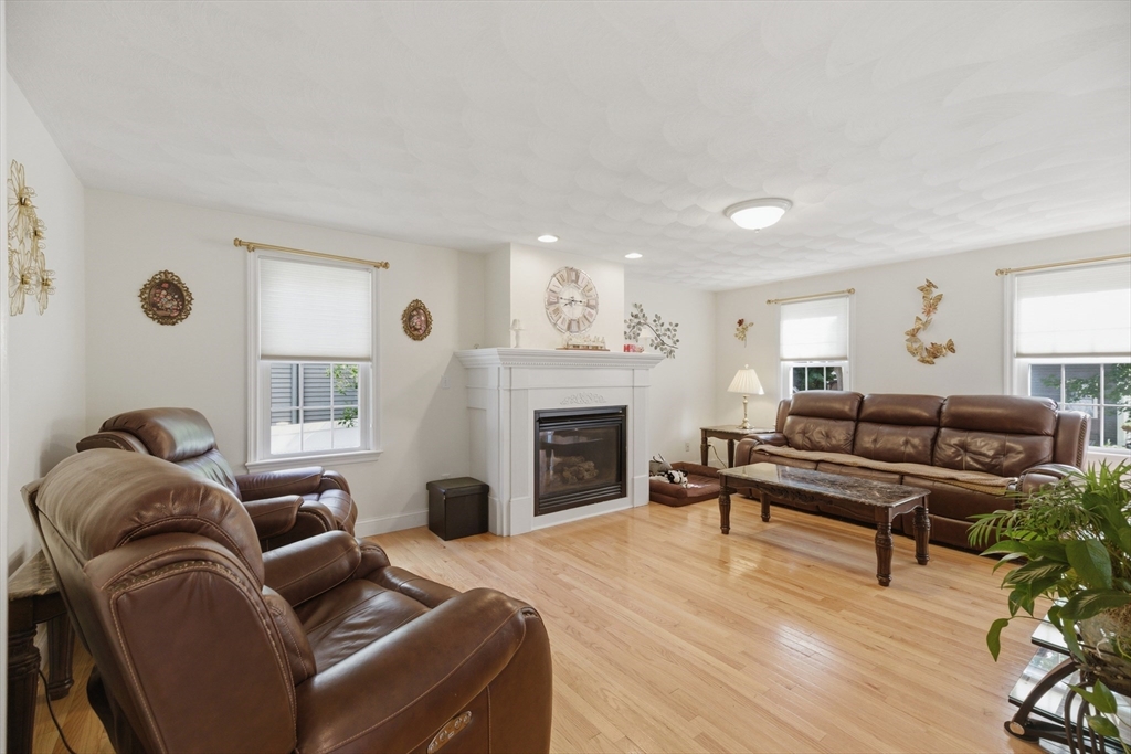 11 Amesbury Avenue
