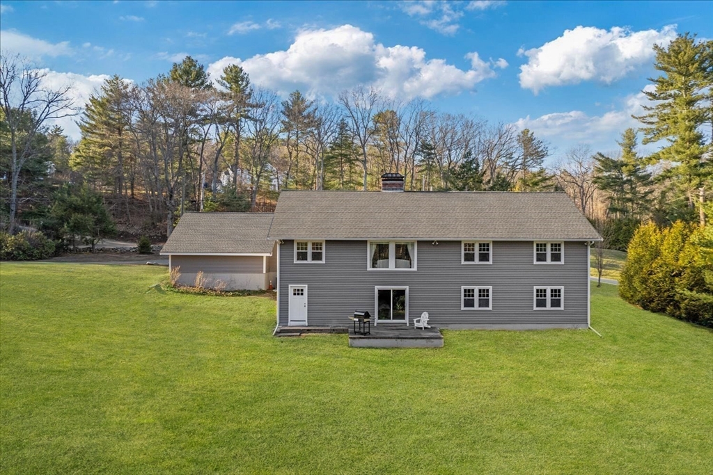 Dover, Massachusetts 02030, United States, 4 Bedrooms Bedrooms, ,3 BathroomsBathrooms,Residential,Active,97979