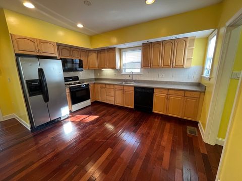 Photo of 6 Eliot St #1, Somerville, MA 02143 (MLS # 73471505)