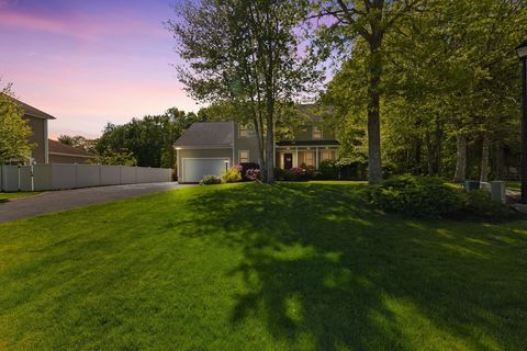 90 Sutherland Dr Somerset MA 02726