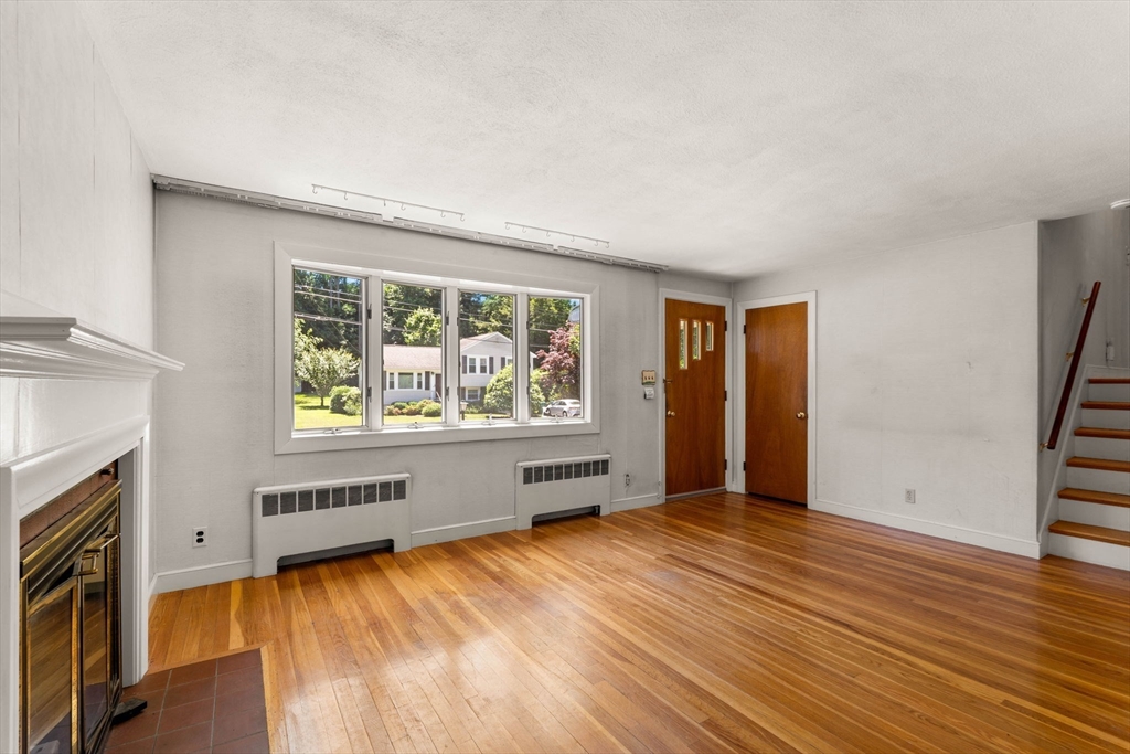 15 Pleasant St