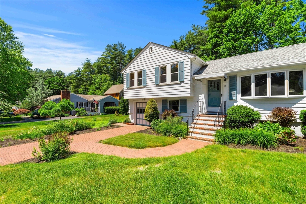 15 Pleasant St