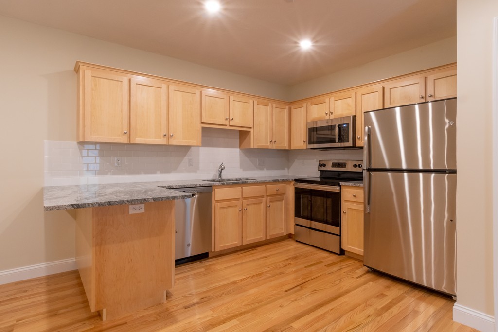 80 North Meadows Road #103, Medfield, MA Photo #1