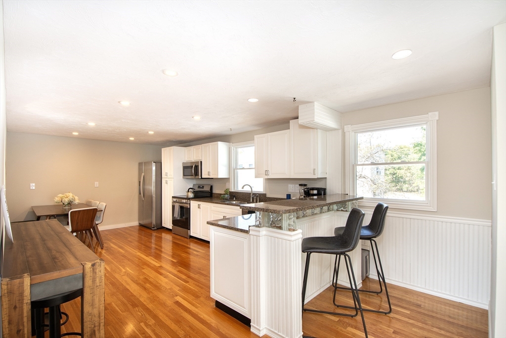 25 Warfield Ave