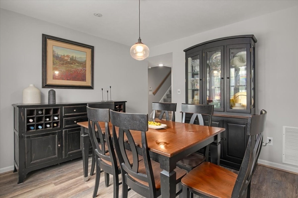 11 Crane Rd 11