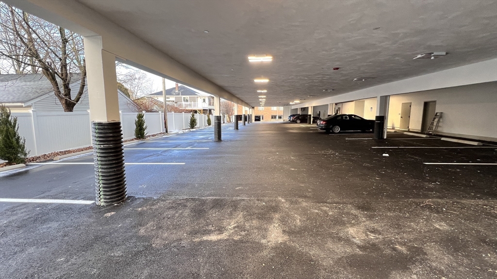 585 Washington St 0301