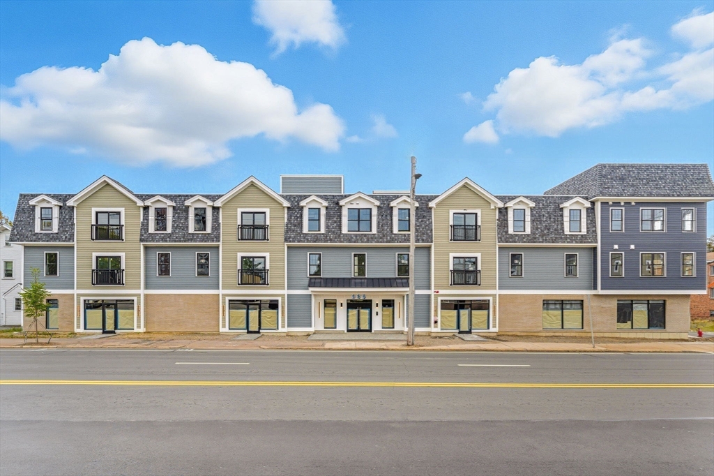 585 Washington St 0301