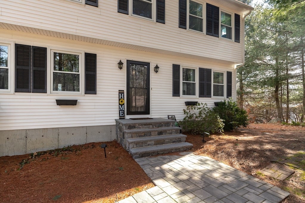 29 Trifiro Rd, Billerica, MA, 29 Trifiro Rd, Billerica, MA Photo #3