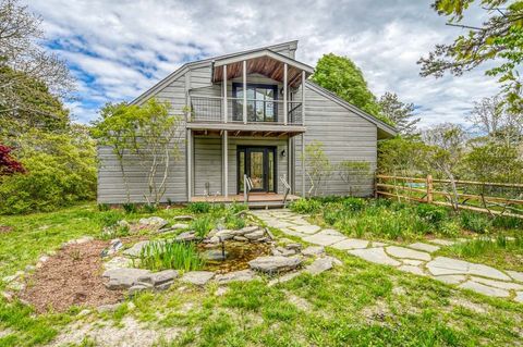 212 Charles Neck Way West Tisbury MA 02575
