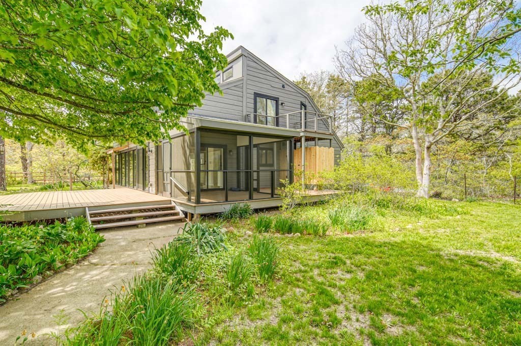 212 Charles Neck Way