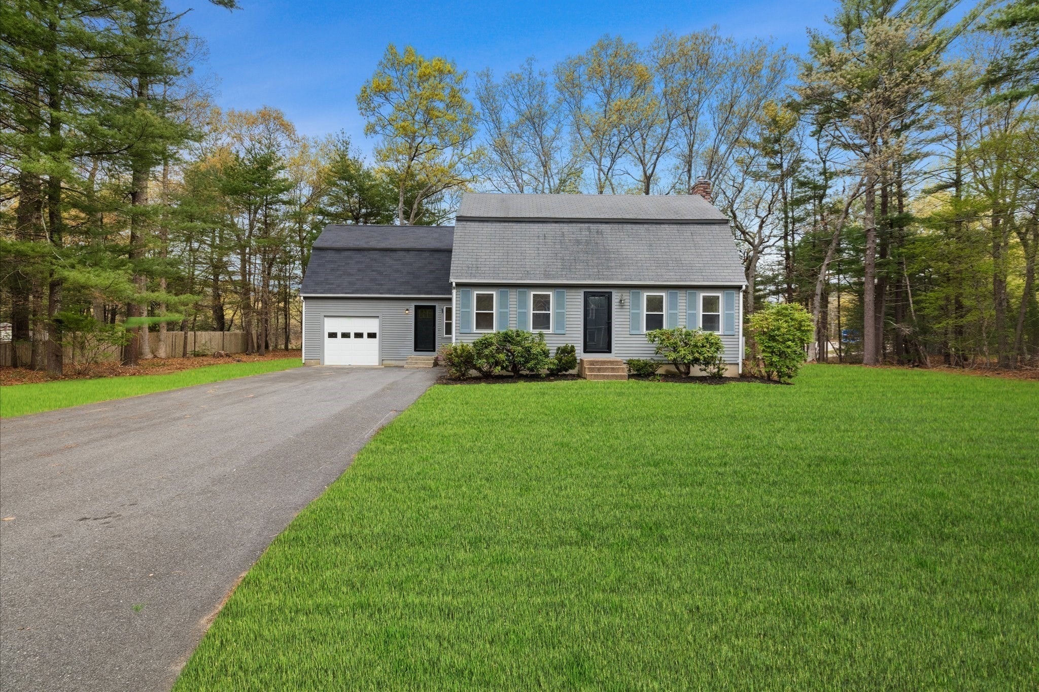 76 Woodridge Rd, Duxbury MA 02332