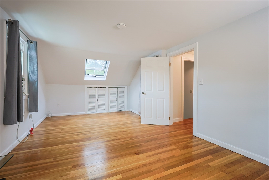 Wrentham, Massachusetts 02093, United States, 3 Bedrooms Bedrooms, ,2 BathroomsBathrooms,Residential,Active,154108