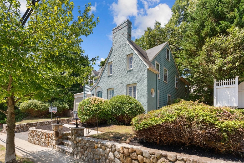 49 Hillsdale Rd