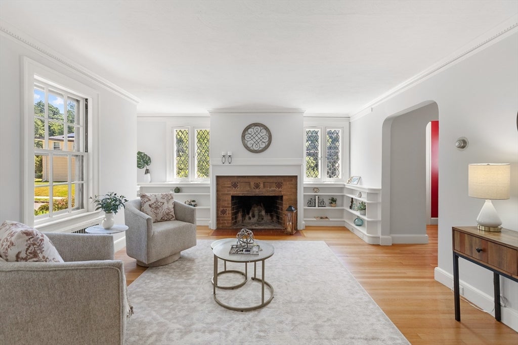 49 Hillsdale Rd