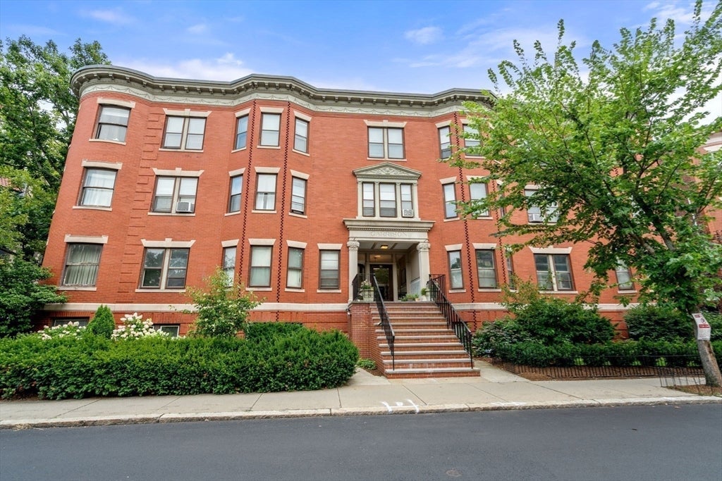 16 Garrison Road #7A, Brookline, MA Photo #19