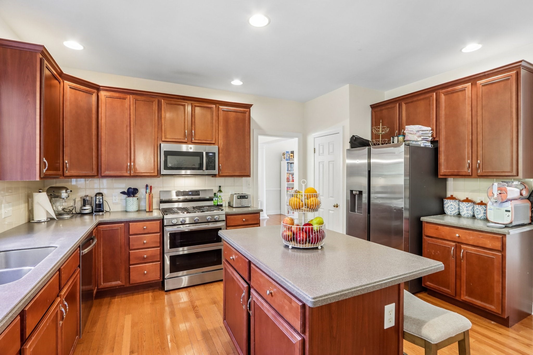 67 Whitehall Way, Bellingham, MA, 67 Whitehall Way, Bellingham, MA Photo #7