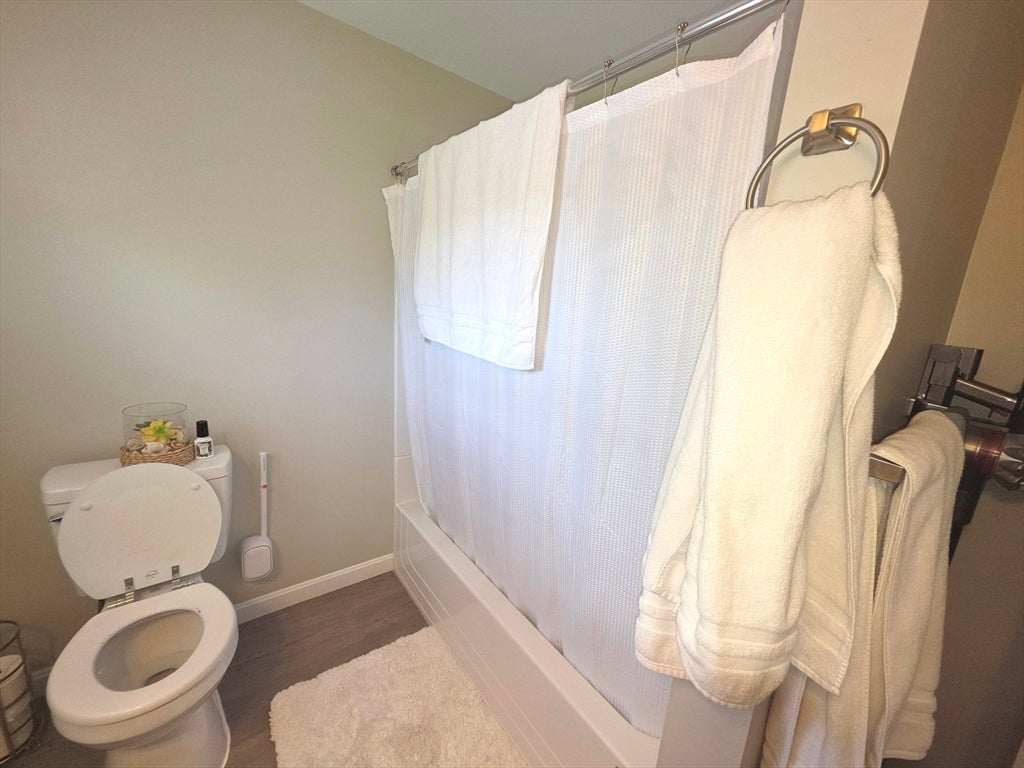 71 Notre Dame St, Westfield, MA Photo #10