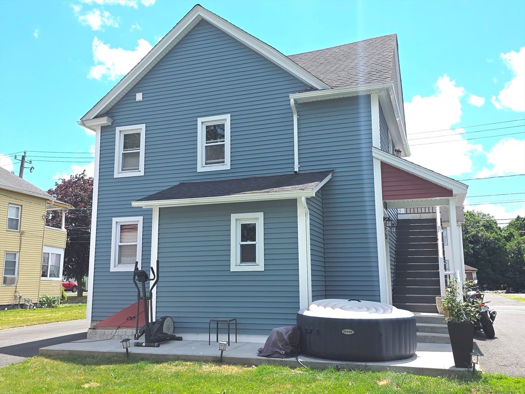 71 Notre Dame St, Westfield, MA Photo #11