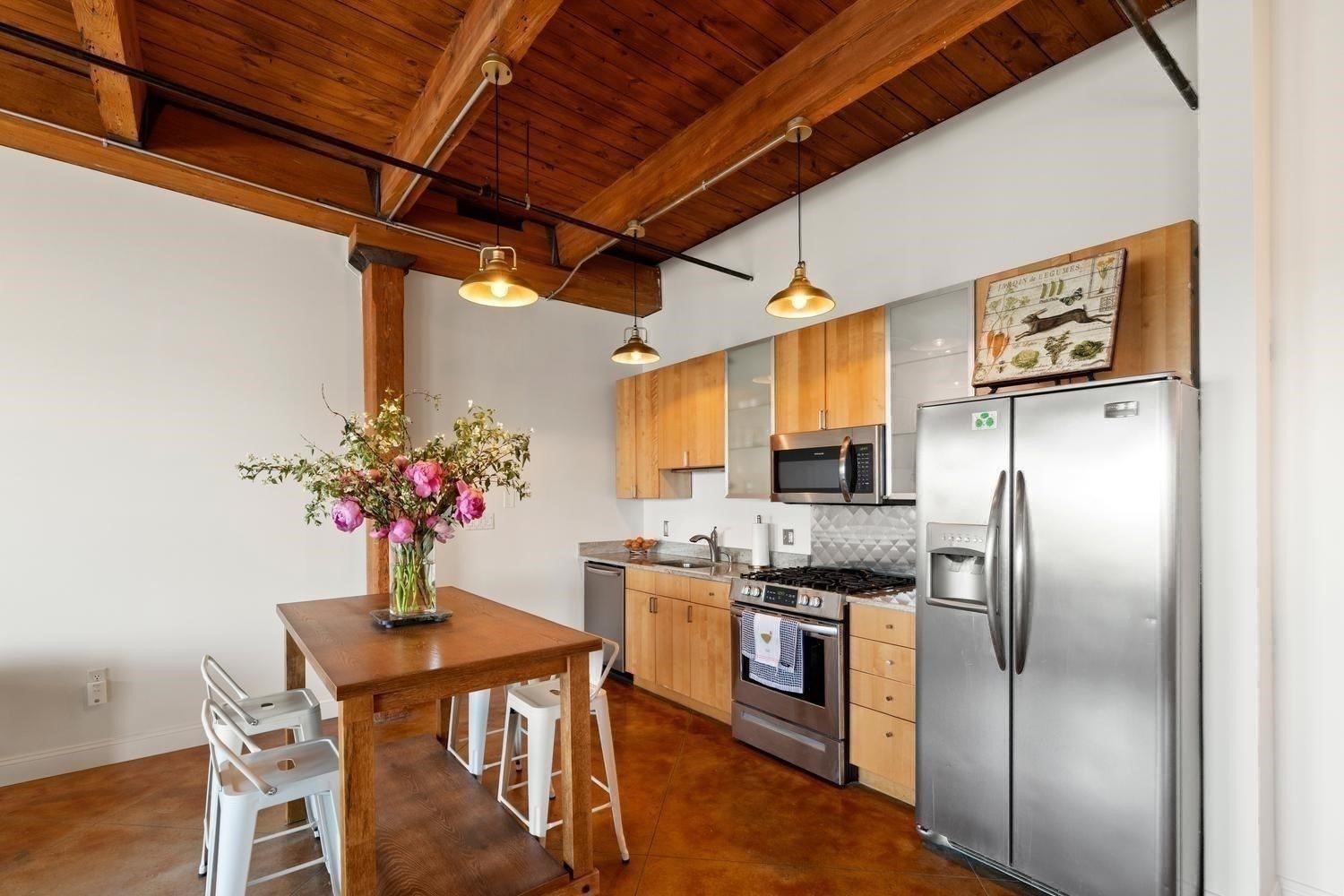 60 Dudley St 322
