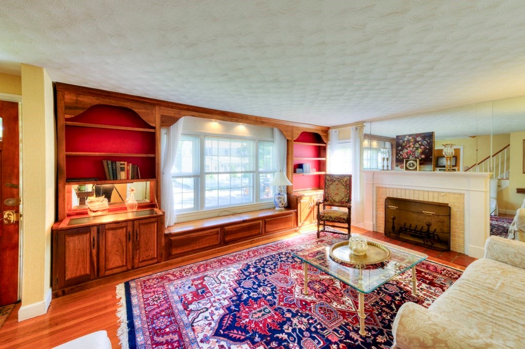 24 Knowles Rd, Worcester, MA, 24 Knowles Rd, Worcester, MA Photo #4