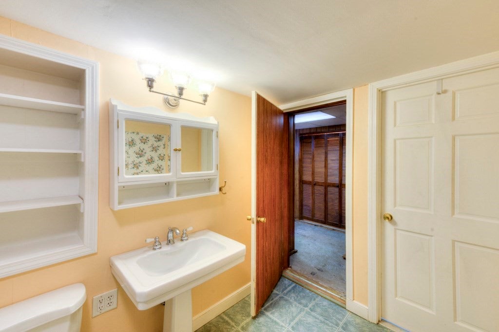 24 Knowles Rd, Worcester, MA, 24 Knowles Rd, Worcester, MA Photo #30