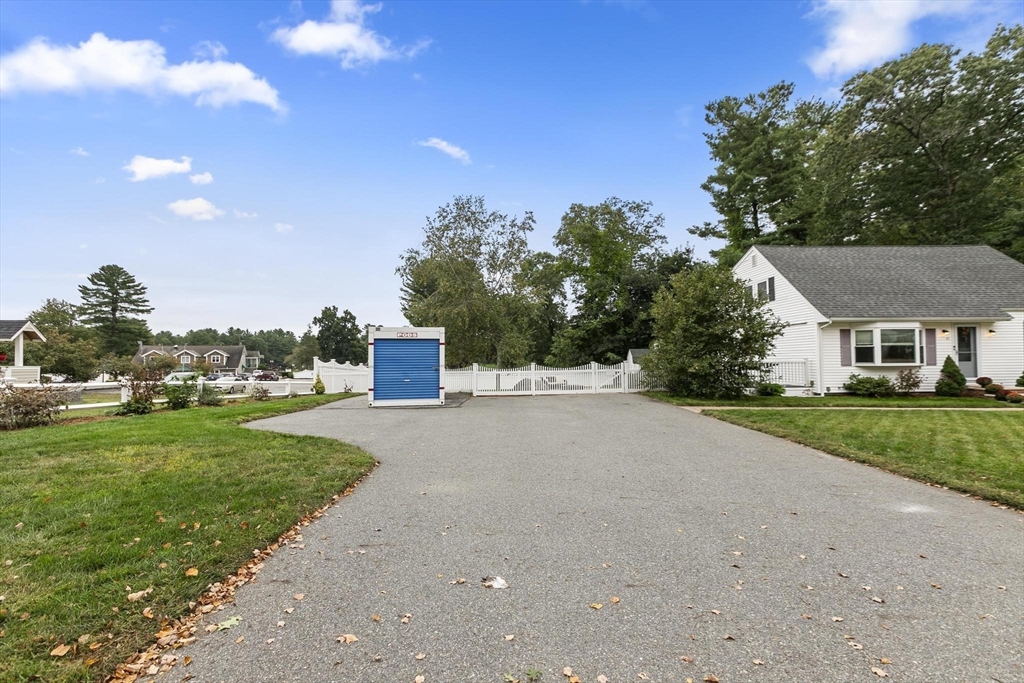 49 Baldwin Rd