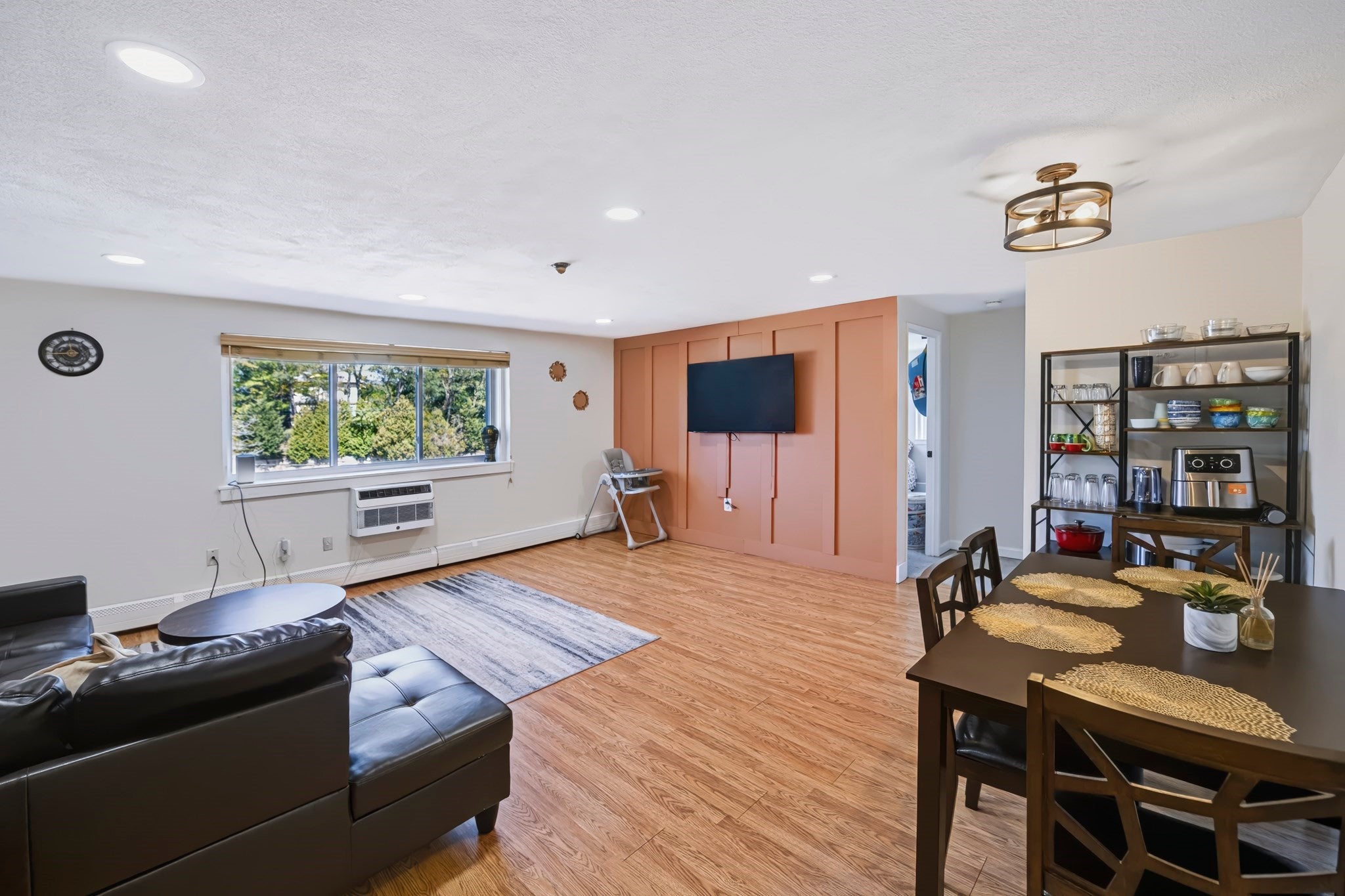 Photo of 215 Winter St, Weymouth, MA