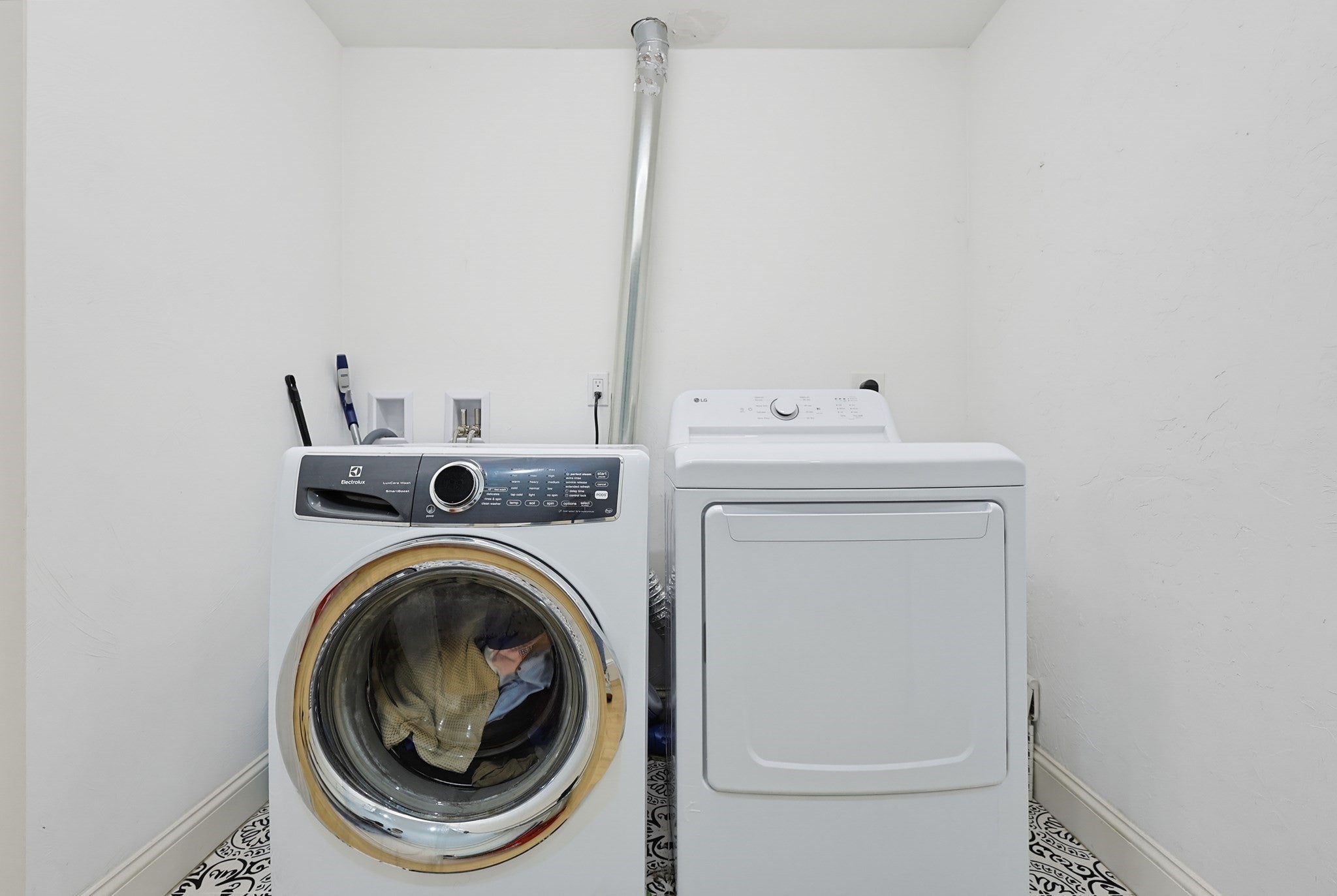 23 Bens Way- Private Rd, Hopedale, MA Photo #36