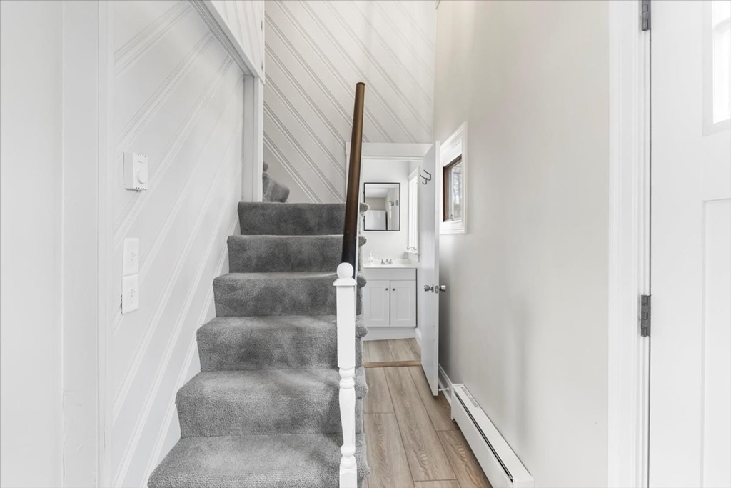15 Hobart St