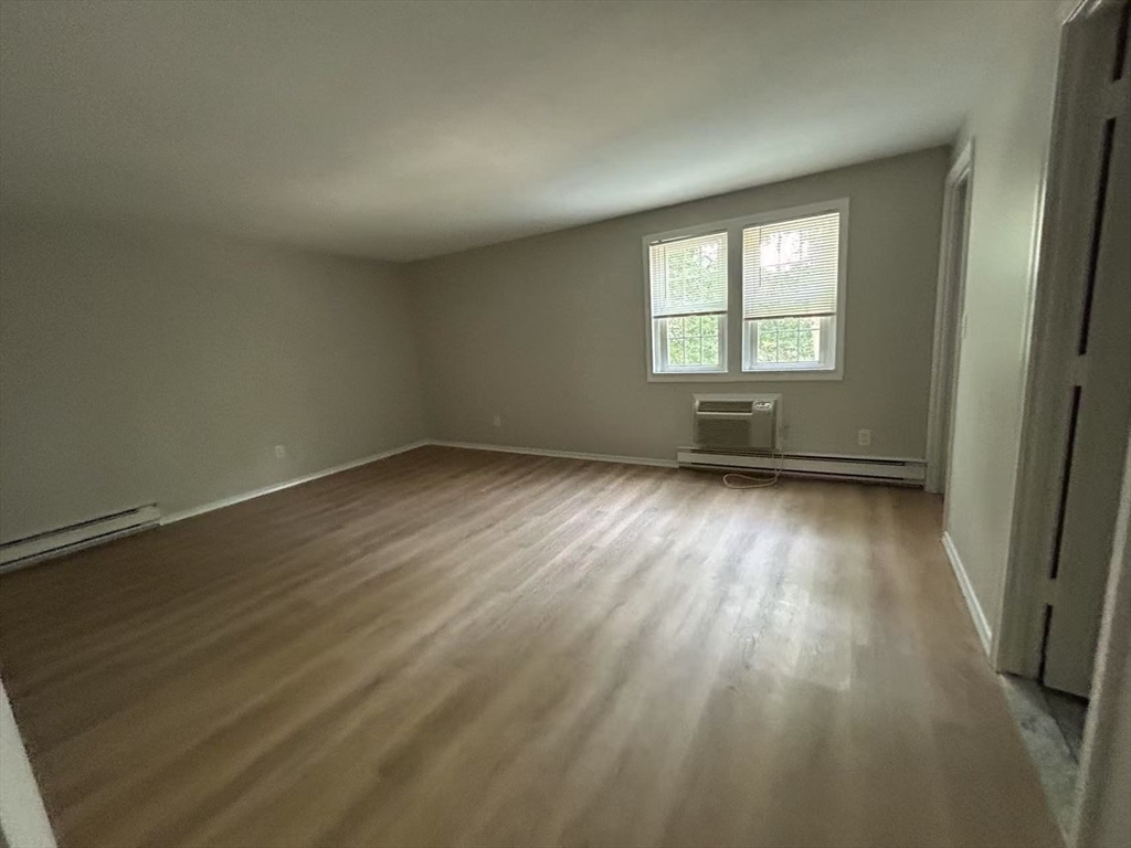 180 Main Street 6305