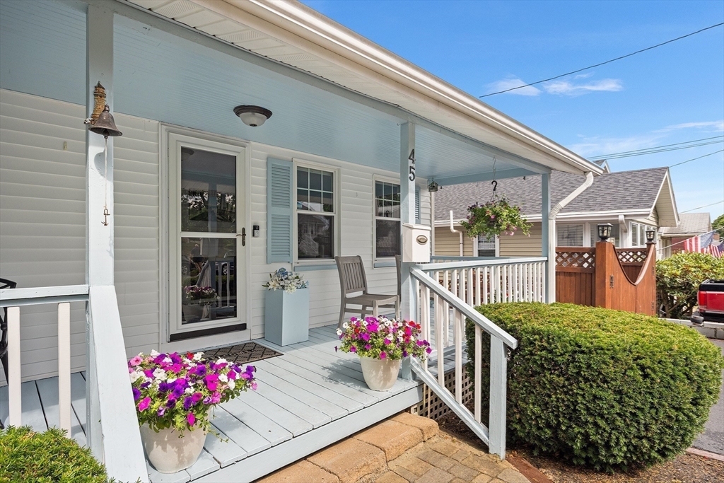 45 Harding Ave