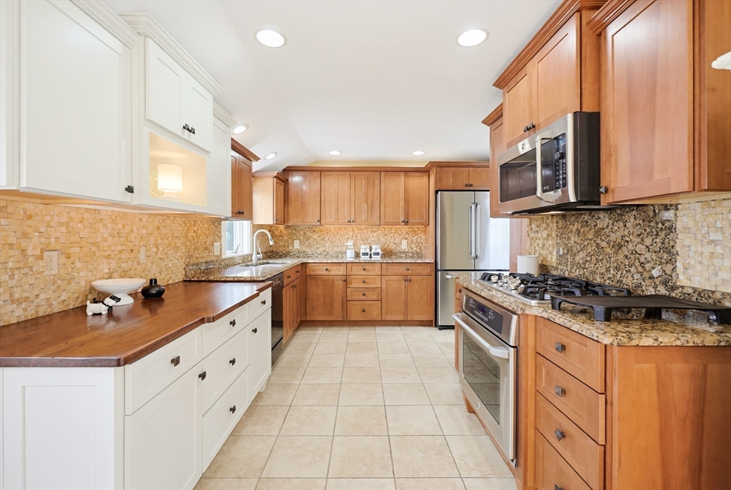 549 Summer St, Brockton, MA Photo #7
